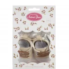 Zapatos surtidos de Antonio Juan para completar el vestuario y el juego de vestir con muñecas compatibles.
