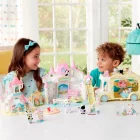 Amigos de la Guardería Día de Lluvia Sylvanian Families set de figuras infantiles con accesorios de lluvia para crear historias de guardería