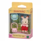 Bebé Conejo Chocolate Sylvanian Families figura pequeña para crear historias familiares y juego simbólico en la Aldea Sylvanian