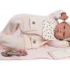 Muñeca Mi Primer Reborn Berta Manta Acolchada de Antonio Juan acostada de lado, de 52 cm, con cuerpo blandito y tacto especial